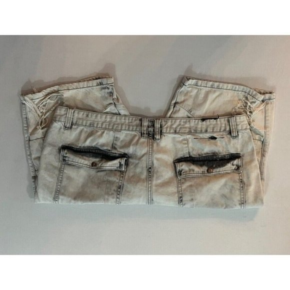 Grindhouse Men's Distressed Destroyed Denim Jeans/Shorts Size 42 White Acid Wash - Picture 8 of 11